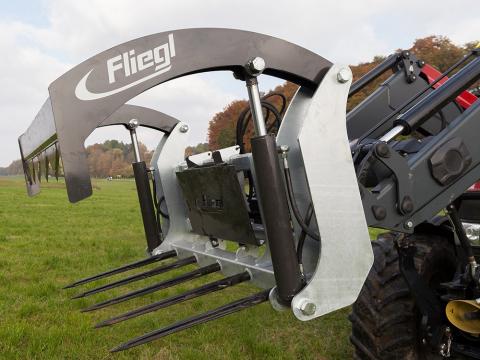 Fliegl bálavágó adapter Fliegl bálavágó adapter