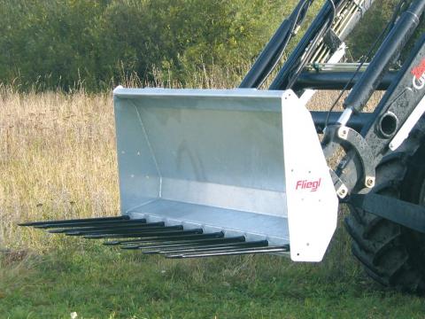 Fliegl trágyavilla alászúrós készleten Fliegl trágyavilla alászúrós készleten