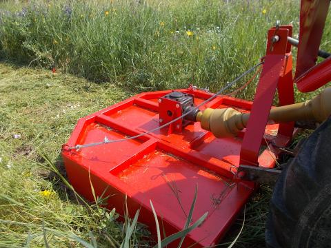 Szárzúzó rába15 mt8 tz4k iseki yanmar traktorhoz 100 120cm méretben eladó Masszív erős sze Szárzúzó rába15 mt8 tz4k iseki yanmar traktorhoz 100 120cm méretben eladó Masszív erős sze