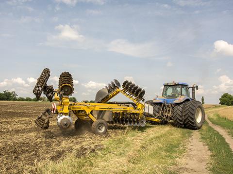 Kontrol IN 5,2 - szupernehéz vontatott V-tárcsa