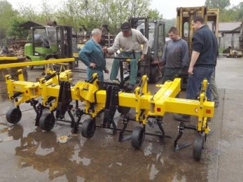 KS-4 sorközművelő kultivátor + farkormány KS-4 sorközművelő kultivátor + farkormány