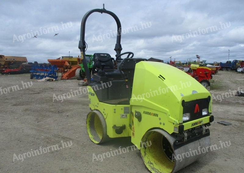 Ammann ARX 12 tandem henger