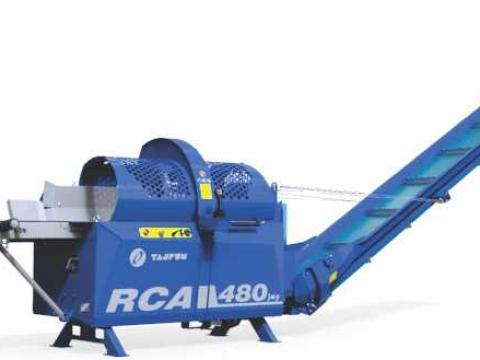 Tajfun RCA 480 JOY tűzifa hasító - 4 méteres kihordó szönyeggel Tajfun RCA 480 JOY tűzifa hasító - 4 méteres kihordó szönyeggel