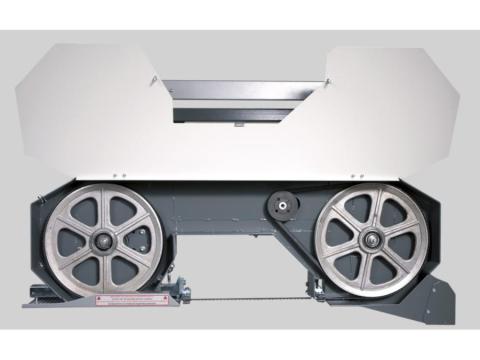 Pilous CTR 750 vízszintes szalagfűrész,  rönkhasító fűrész Pilous CTR 750 vízszintes szalagfűrész,  rönkhasító fűrész