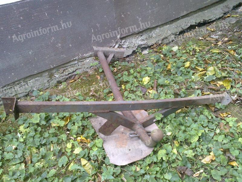 Lada kombi vonóhorog eladó