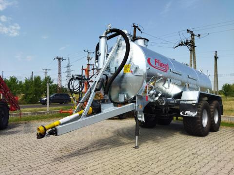 FLIEGL VFW 12000 Maxx Line tandem tartálykocsi - Gyári készletről FLIEGL VFW 12000 Maxx Line tandem tartálykocsi - Gyári készletről