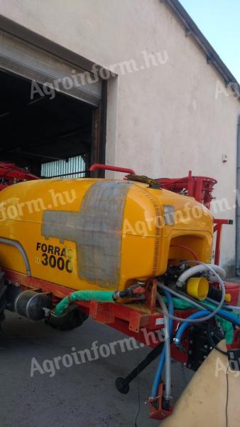 Üvegszálazás – szántóföldi permetező, Nitrosol tartály, siló javítása garanciával