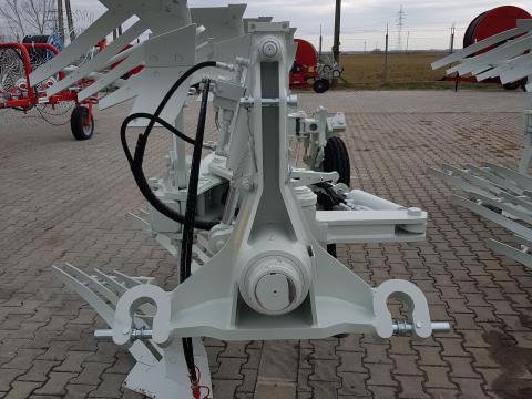 ERMO Vari Evolution 154 függesztett váltvaforgató eke ERMO Vari Evolution 154 függesztett váltvaforgató eke