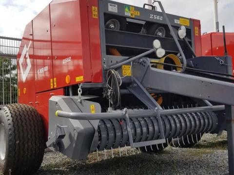Készletről Metal-Fach fix kamrás bálázó - Metal Fach Z562 RN Készletről Metal-Fach fix kamrás bálázó - Metal Fach Z562 RN