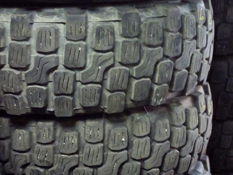 14.5 R20 Semperit Gigant használt teherautógumik pótkocsigumik 14.5 20 14, 5r20 14.5r20 365 80R20 16/70-20 14.5 R20 Semperit Gigant használt teherautógumik pótkocsigumik 14.5 20 14, 5r20 14.5r20 365 80R20 16/70-20