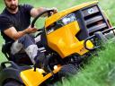 Fűnyírótraktor Cub Cadet XT3 QS137 oldalkidobós,  Kawasaki kéthengeres V-motorral