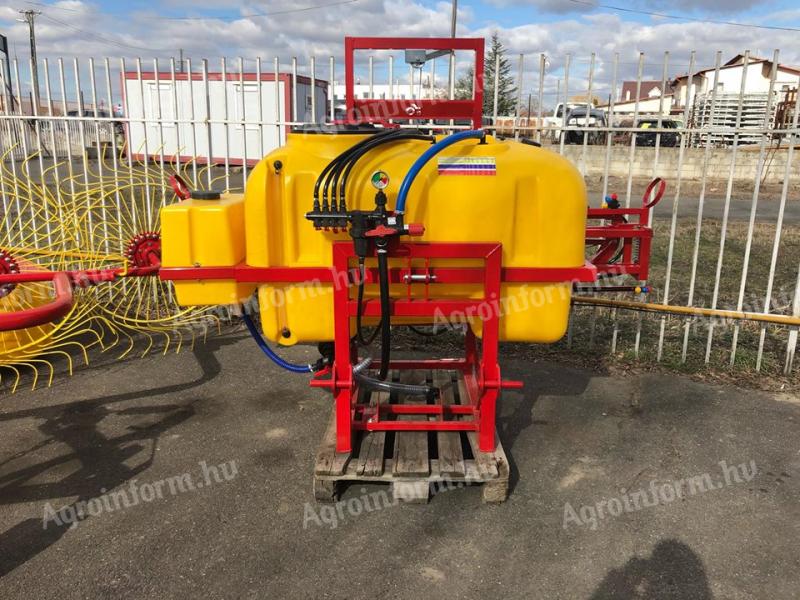 Szántóföldi permetezőgép 600 l / 12 m