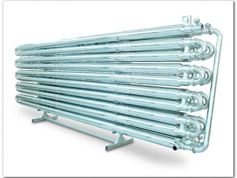 Csöves folyadékhűtő 155.000.kal/óra teljesítménnyel Csöves folyadékhűtő 155.000.kal/óra teljesítménnyel