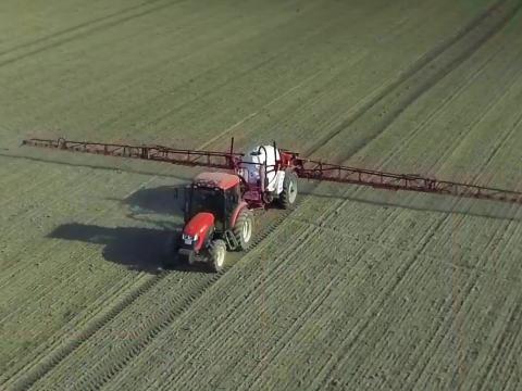 kertitox masterline isobus 2500, 3000 literes szántóföldi permetezőgépek az eagro kft től kertitox masterline isobus 2500, 3000 literes szántóföldi permetezőgépek az eagro kft től