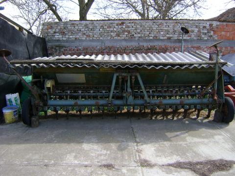 Búzavetőgép Búzavetőgép