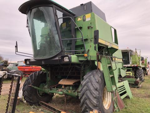 John Deere 1188 bontott alkatrészek John Deere 1188 bontott alkatrészek