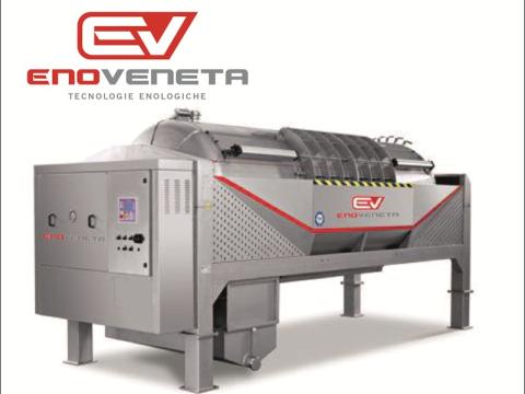 ENOVENETA PPC 45 típusú zárt hermetikus membrán-szőlőprés