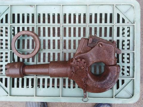 Vonófej vontatóhoz / Robur vonóhorog Vonófej vontatóhoz / Robur vonóhorog