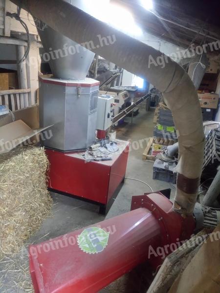 Eladó AGROPROFI 180 brikettáló teljes technológiával, kevés üzemórával