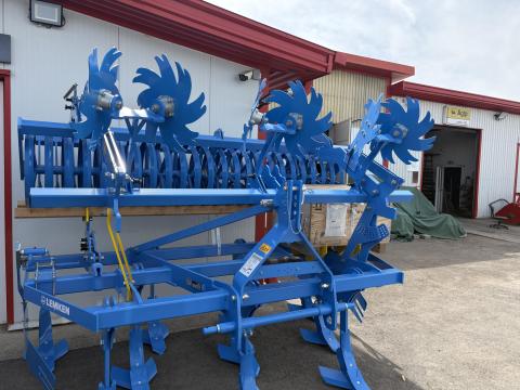 Lemken Karat 10/300 grubber, függesztett kultivátor Lemken Karat 10/300 grubber, függesztett kultivátor