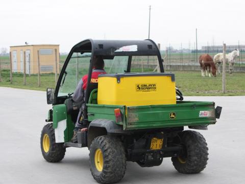 Carrytank 220 literes gázolaj tartály 12V 40 l/p teljesítményű szivattyú Carrytank 220 literes gázolaj tartály 12V 40 l/p teljesítményű szivattyú