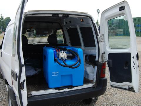 Carrytank 220l AdBlue szállítására automata pisztollyal,  mérőórával Carrytank 220l AdBlue szállítására automata pisztollyal,  mérőórával