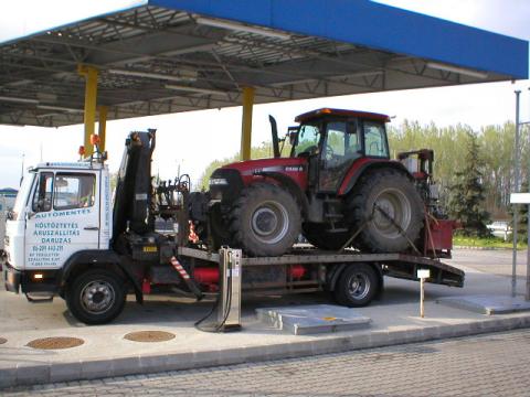 Orosháza! MTZ,  IH,  Pótkocsi,  Kombájn,  Rakodógép,  Gépszállítás 12 T ig Orosháza! MTZ,  IH,  Pótkocsi,  Kombájn,  Rakodógép,  Gépszállítás 12 T ig