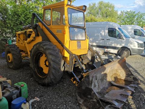 Volvo bm homlokrakodó alkatrészek,  motor váltó stb Volvo bm homlokrakodó alkatrészek,  motor váltó stb
