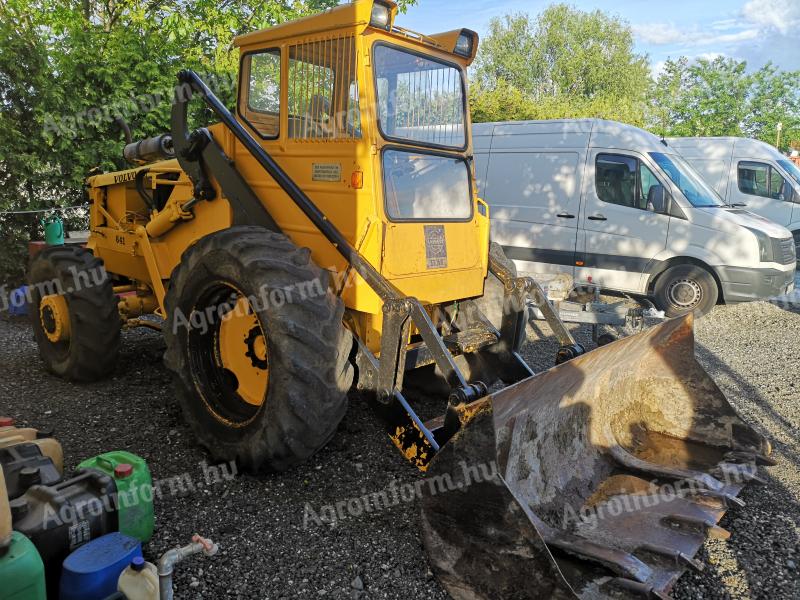 Volvo bm homlokrakodó alkatrészek,  motor váltó stb