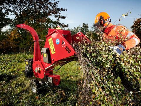 LINDDANA TP 100 MOBILE ágaprító,  ágdaráló,  faszecskázó LINDDANA TP 100 MOBILE ágaprító,  ágdaráló,  faszecskázó