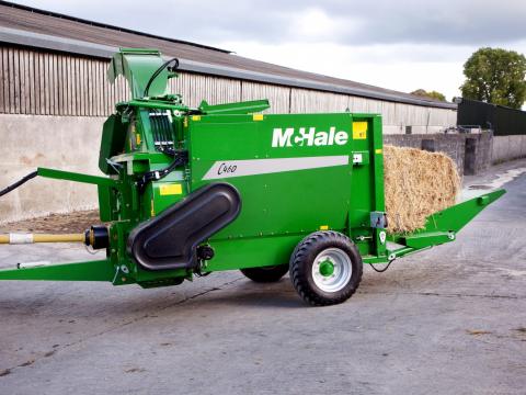 McHale C460 bálabontó,  bálakiosztó