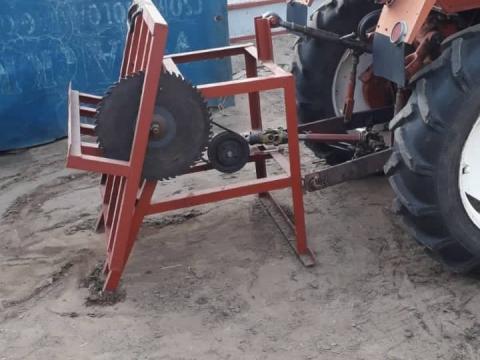 Körfűrész,  rönkhasító Körfűrész,  rönkhasító