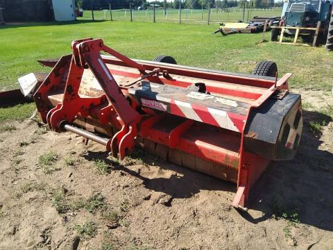 Quivogne BP260 vízszintes szárzúzó Quivogne BP260 vízszintes szárzúzó