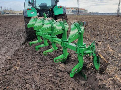 4és5fejes váltvaforgató ekék