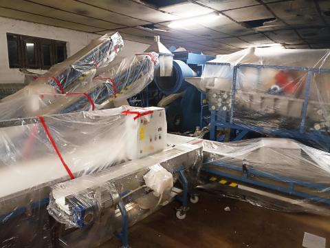 Vetőmag tisztítására is alkalmas, gyógyszerkönyvi minőségben dolgozó gépsor eladó Vetőmag tisztítására is alkalmas, gyógyszerkönyvi minőségben dolgozó gépsor eladó