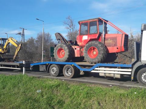 CEGLÉD! Gépszállitás 14 +10 T ig kedvező áron országosan akár visz-fuvarban is! MTZ,  Stb CEGLÉD! Gépszállitás 14 +10 T ig kedvező áron országosan akár visz-fuvarban is! MTZ,  Stb