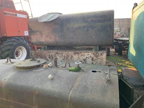 Acéltartályok 2,5-4 m3 Acéltartályok 2,5-4 m3