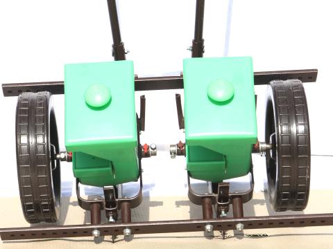 Szemenkénti vetőgép K-1.2 Szemenkénti vetőgép K-1.2
