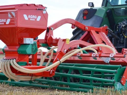 Agro-masz - Új SP200 vetőgép kedvező áron Agro-masz - Új SP200 vetőgép kedvező áron