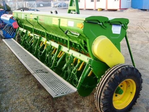 Tárcsás gabona vetőgép kedvező áron eladó Tárcsás gabona vetőgép kedvező áron eladó