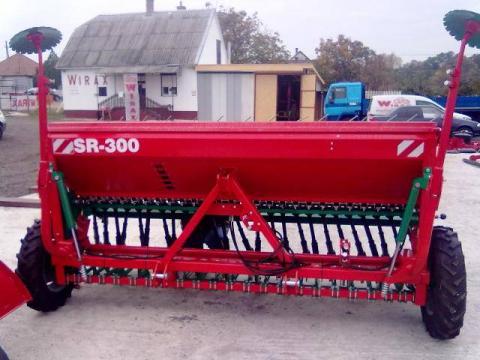 Agro-masz SR-300(3 m, 25 soros)új vetőgép kedvező áron kapható Agro-masz SR-300(3 m, 25 soros)új vetőgép kedvező áron kapható