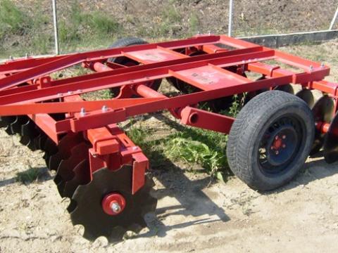 3,2 m vontatott xt tárcsák 510 és 560 mm tárcsalapokkal, kedvező áron!!Házhoz szállítással 3,2 m vontatott xt tárcsák 510 és 560 mm tárcsalapokkal, kedvező áron!!Házhoz szállítással