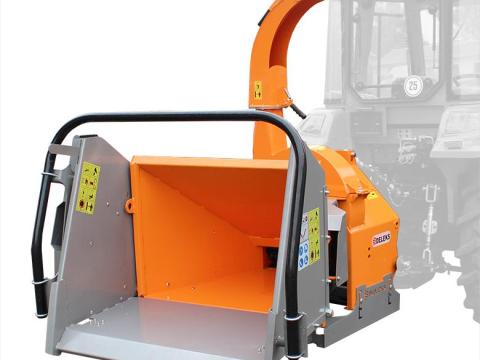 DELEKS DK-1800 új kardán meghajtású ágaprító hidraulikus adagolással DELEKS DK-1800 új kardán meghajtású ágaprító hidraulikus adagolással