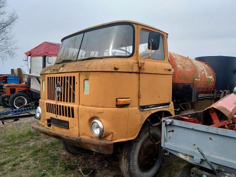 Ifa W50L terepes szippantós teherautó