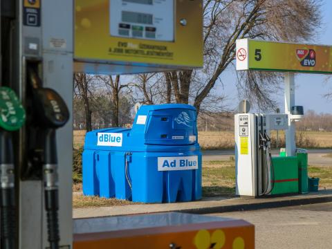 Kingspan BlueMaster prémium AdBlue-tartály 2500 literes Kingspan BlueMaster prémium AdBlue-tartály 2500 literes