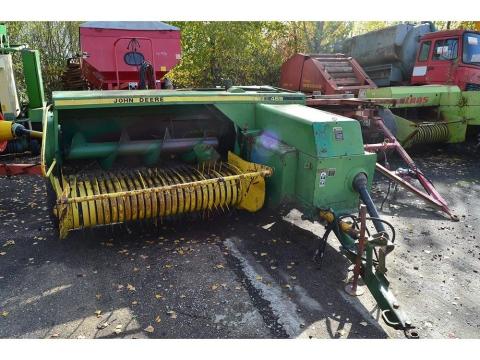 John Deere 468 kiskocka balazo John Deere 468 kiskocka balazo