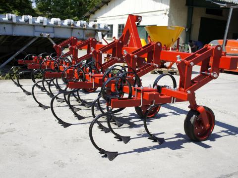 SASFORM SKM-4F sorközművelő kultivátor SASFORM SKM-4F sorközművelő kultivátor