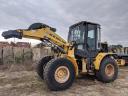 New Holland W130B homlokrakodo alkatresznek