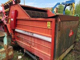 Vicon Blokomat takarmany kioszto potkocsi