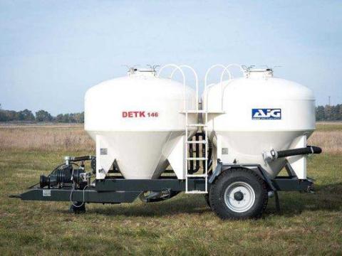 Detk 146 takarmányszállító eladó